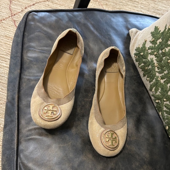TORY BURCH LOGO BALLET FLATS DRESS SHOES GOLD SPARKLE SIZE 9.5 - Picture 6 of 10